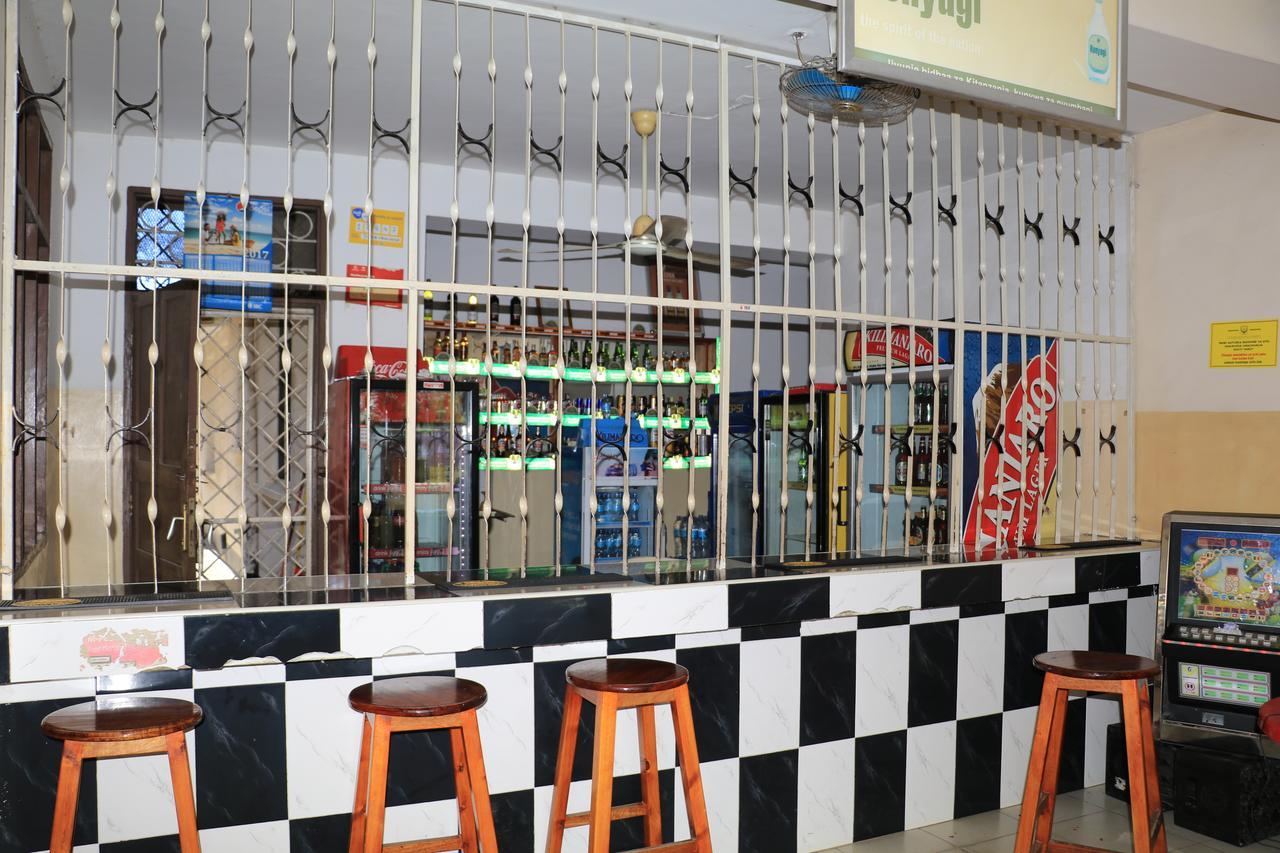 Dolphin Hotel Tanga Exterior photo